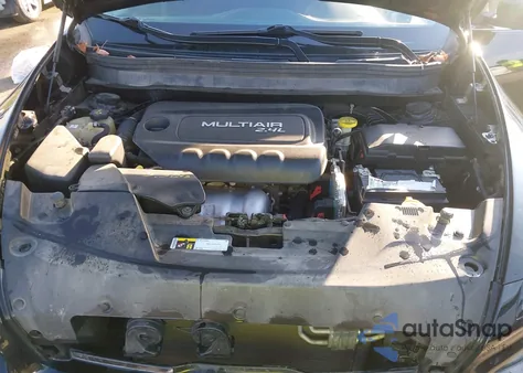 2018 Jeep Cherokee Latitude 4X4 из США, поврежденный, VIN 1C4PJMCB0JD517132